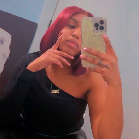 Meet your Posher, Jasmine - Picture 1 of 4